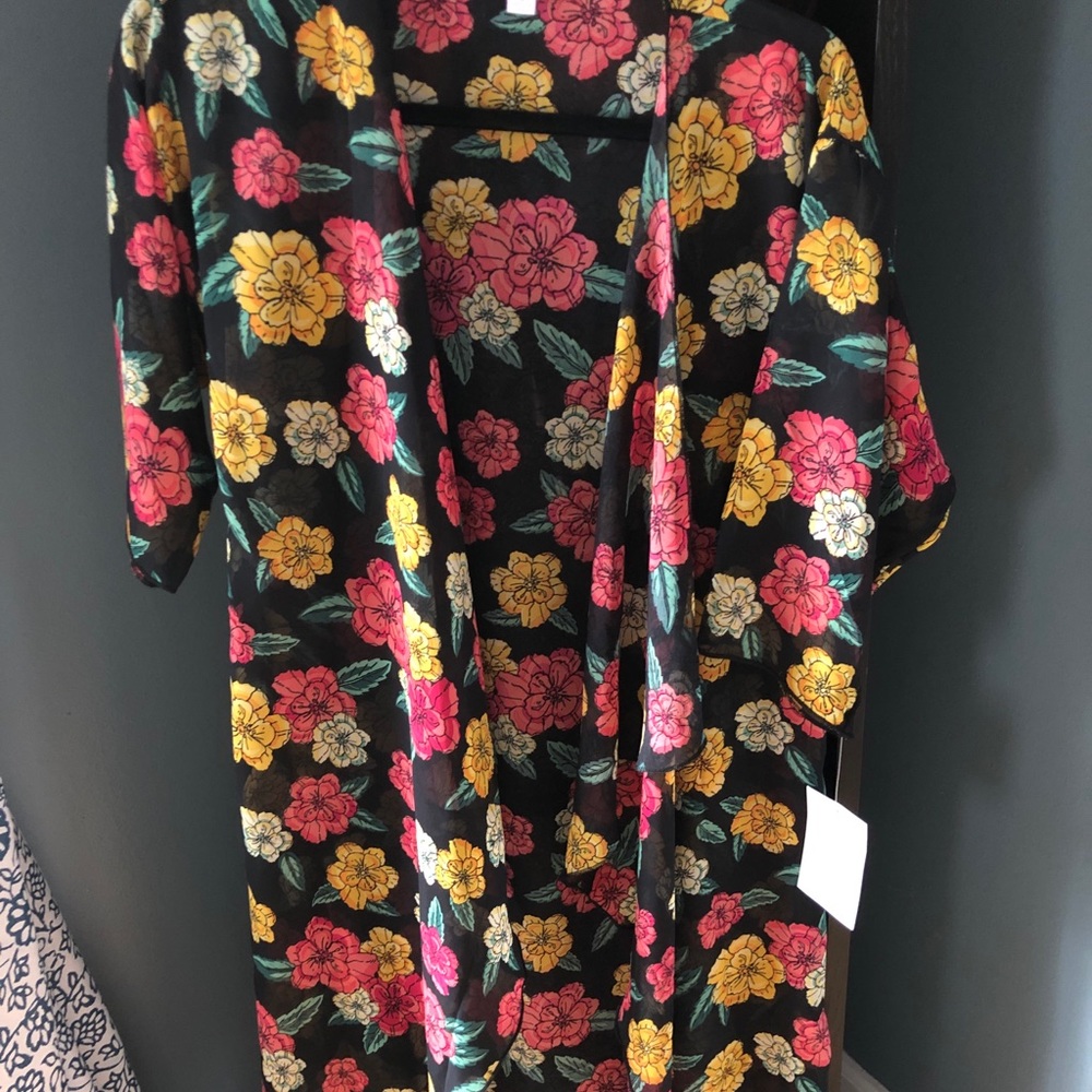 NWT LuLaRoe S Shirley
